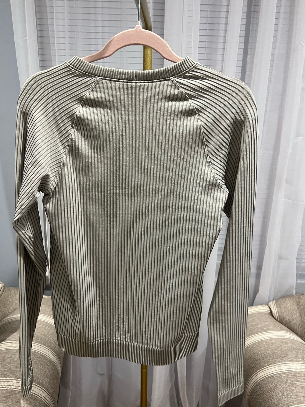 NWT LULULEMON REST LESS PULLOVER - Picture 2 of 5